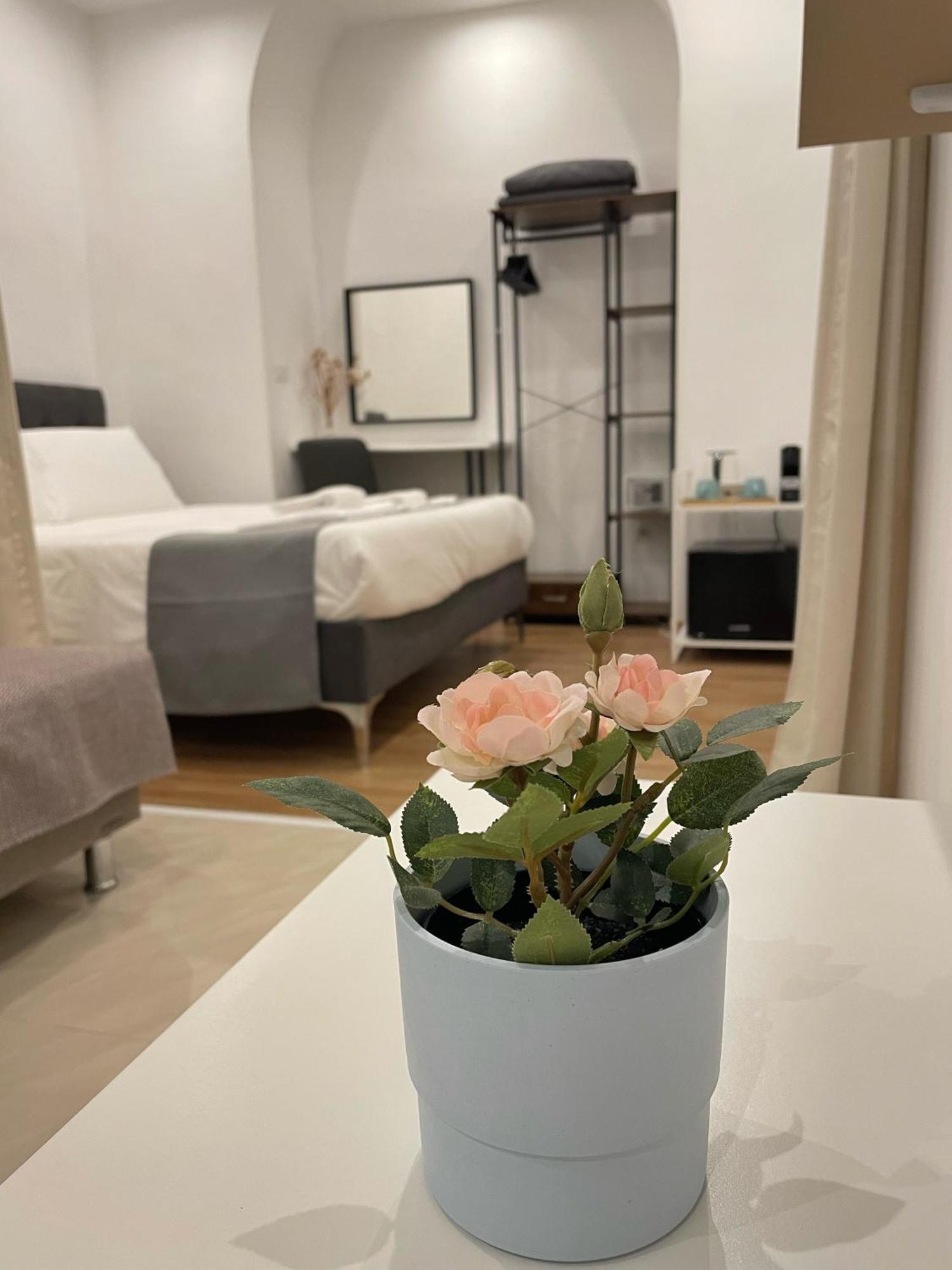 The Room 115 Rome Bagian luar foto